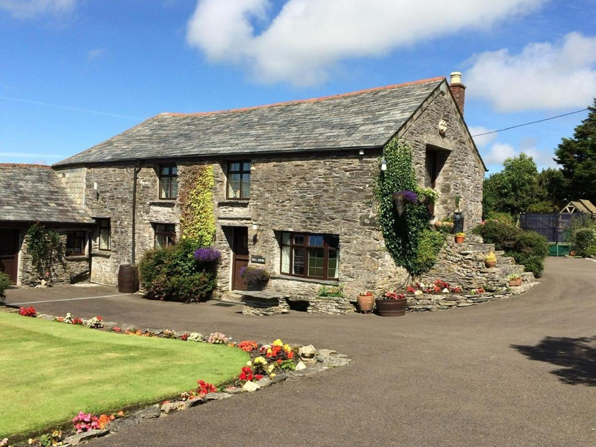 Courtyard Farm Cottages ボスキャッスル エクステリア 写真