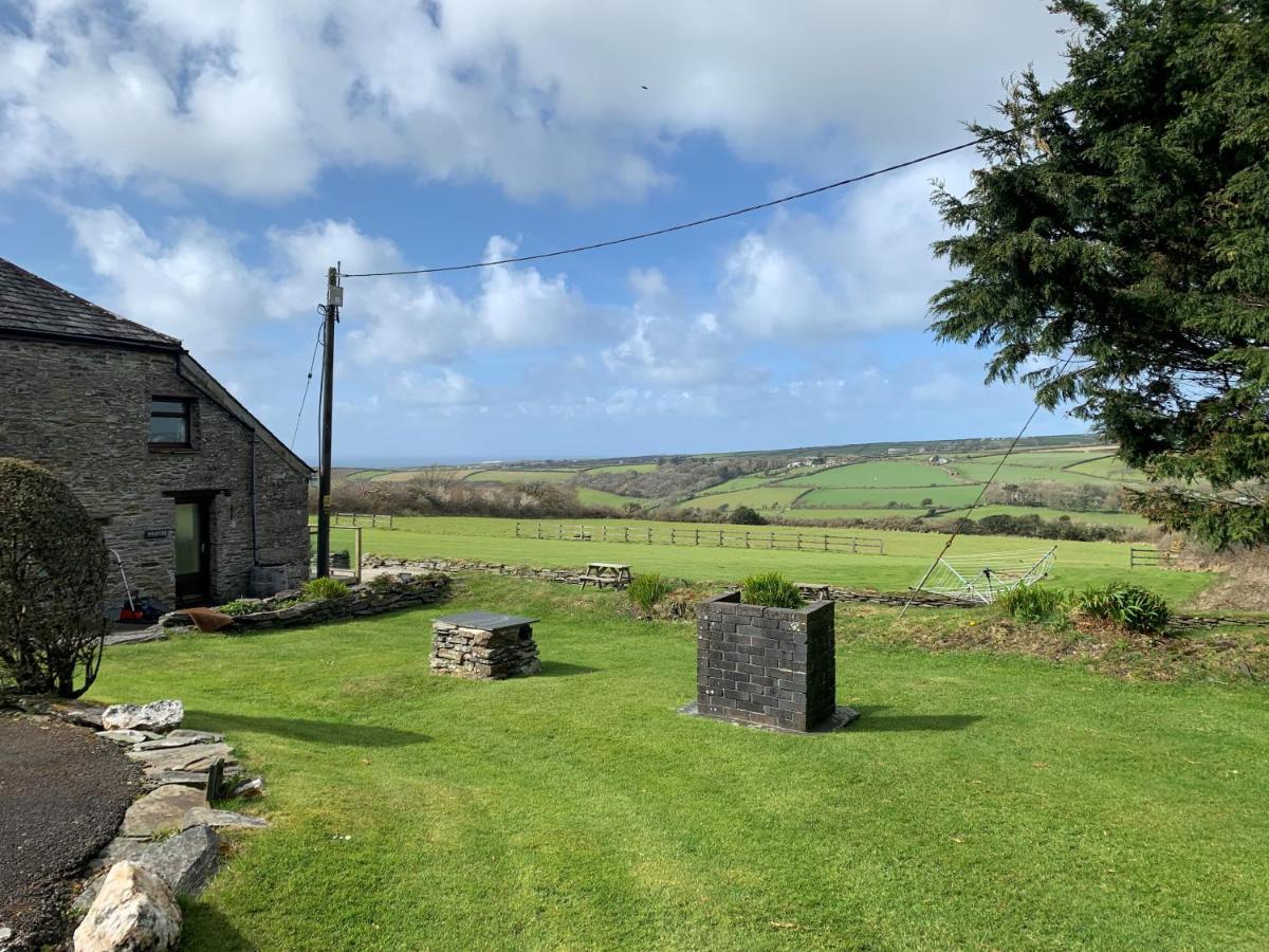 Courtyard Farm Cottages ボスキャッスル エクステリア 写真