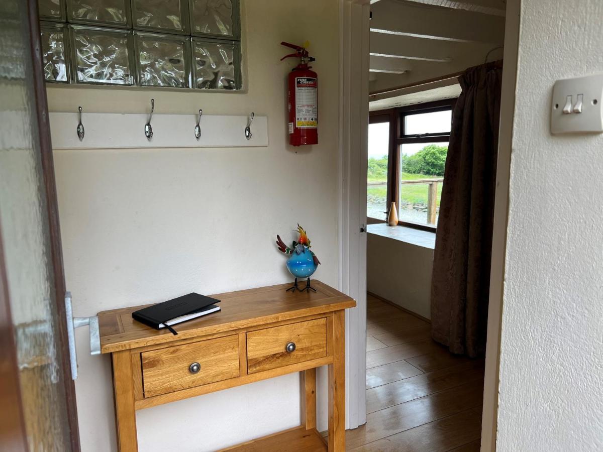 Courtyard Farm Cottages ボスキャッスル エクステリア 写真