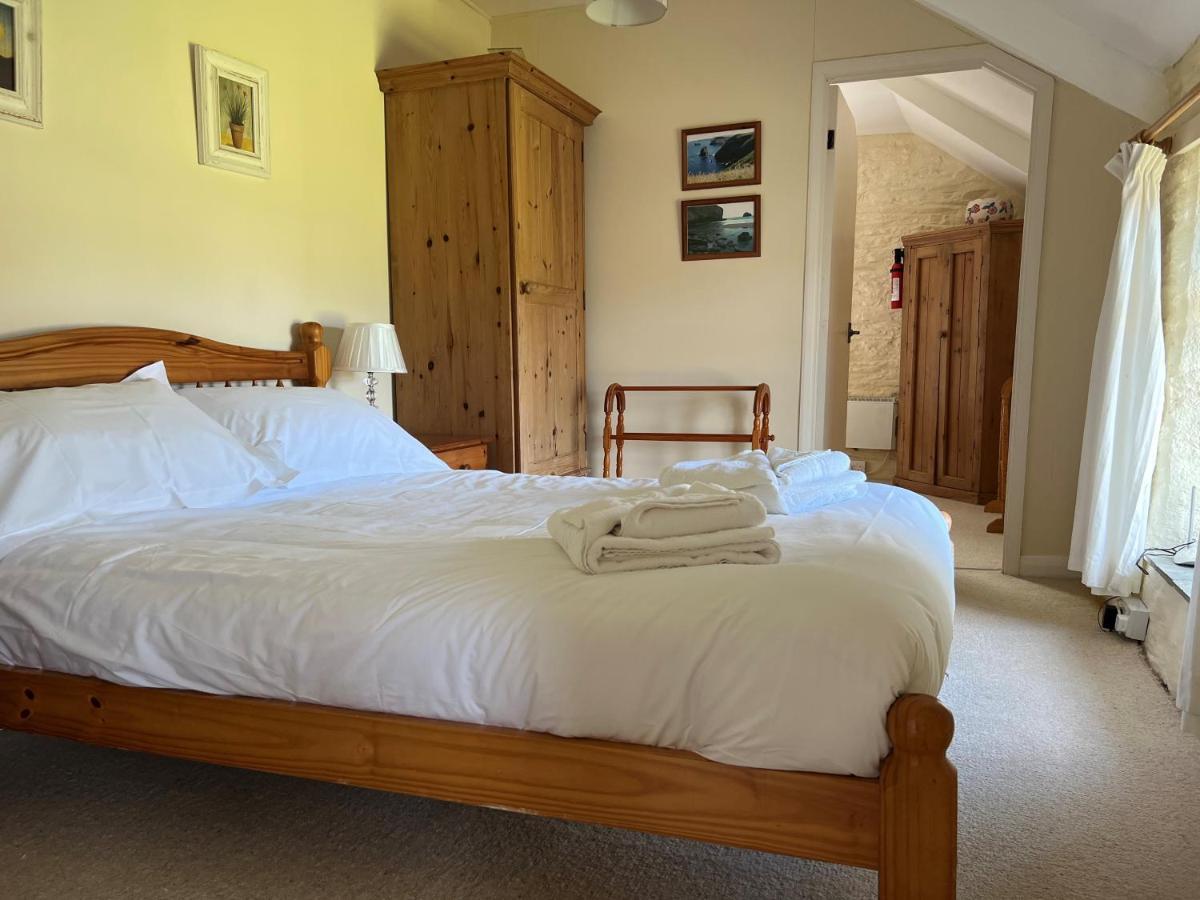 Courtyard Farm Cottages ボスキャッスル エクステリア 写真
