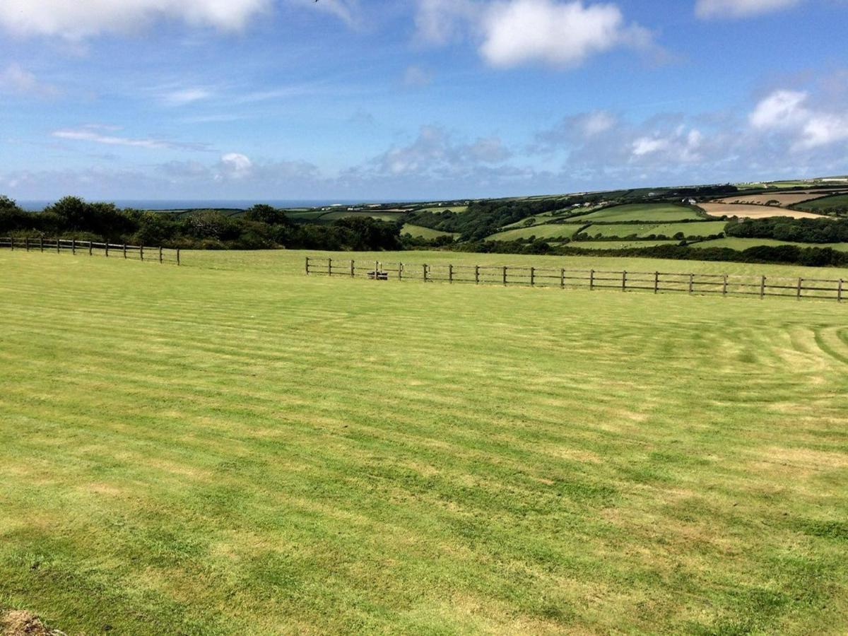 Courtyard Farm Cottages ボスキャッスル エクステリア 写真
