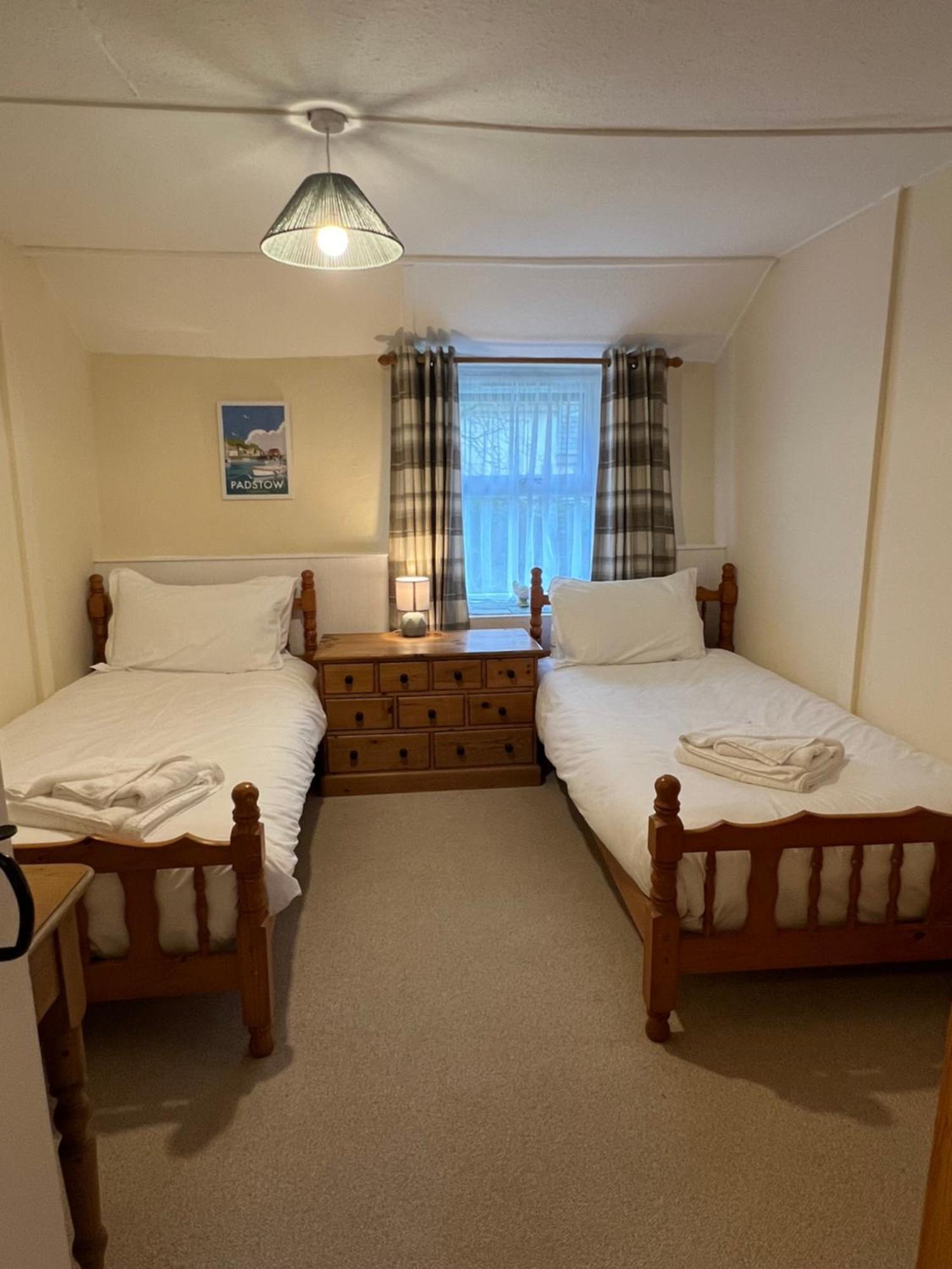 Courtyard Farm Cottages ボスキャッスル エクステリア 写真